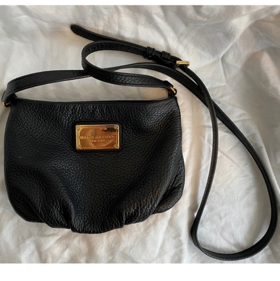 Marc Jacobs Small Crossbody - Picture 2 of 4